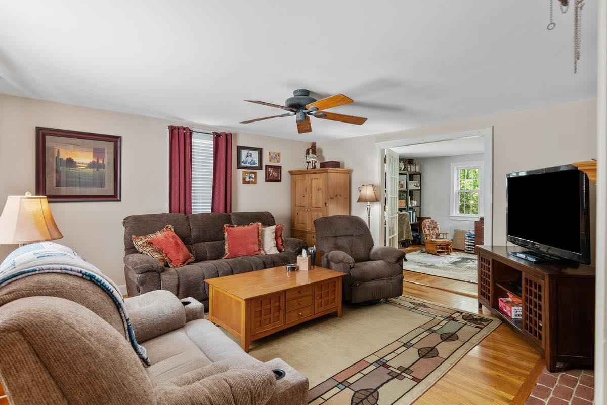 105 Wiley Hill Road Londonderry, NH 03053 - Photo 22 of 38 Gallery Image 22