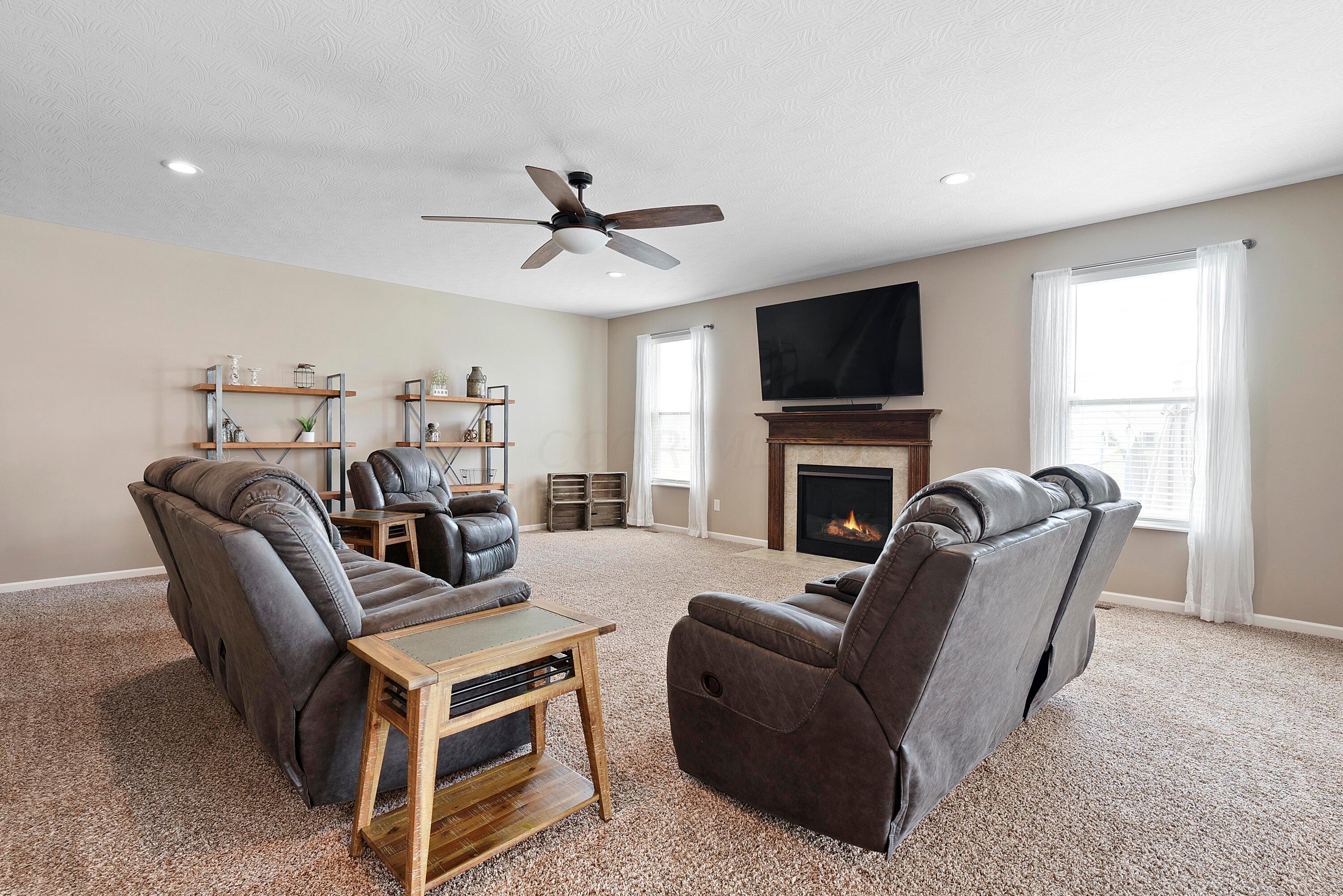 191 Rosewood Loop Southwest Commercial Point, OH 43116 - Photo 19 of 52 DSC04351
