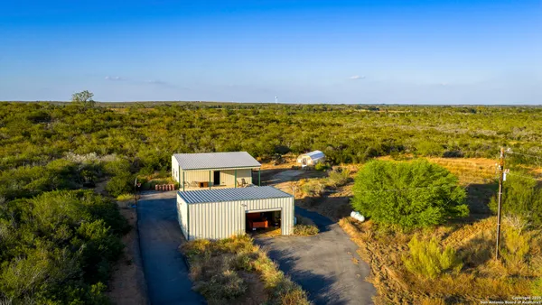 $2,497,000 | 514 County Road 669, Devine, TX 78016