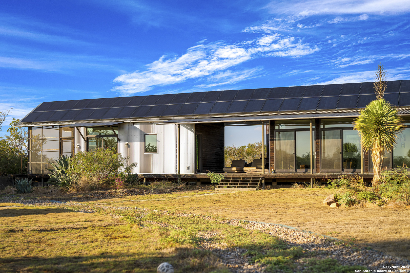 514 County Road 669 Devine, TX 78016 - Photo 30 of 45 a front view of a house