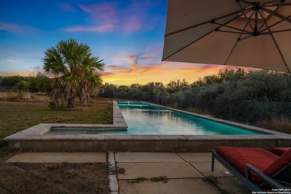 $2,497,000 | 514 County Road 669, Devine, TX 78016