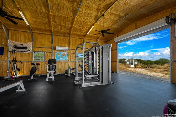$2,497,000 | 514 County Road 669, Devine, TX 78016