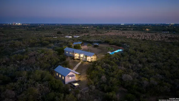 $2,497,000 | 514 County Road 669, Devine, TX 78016