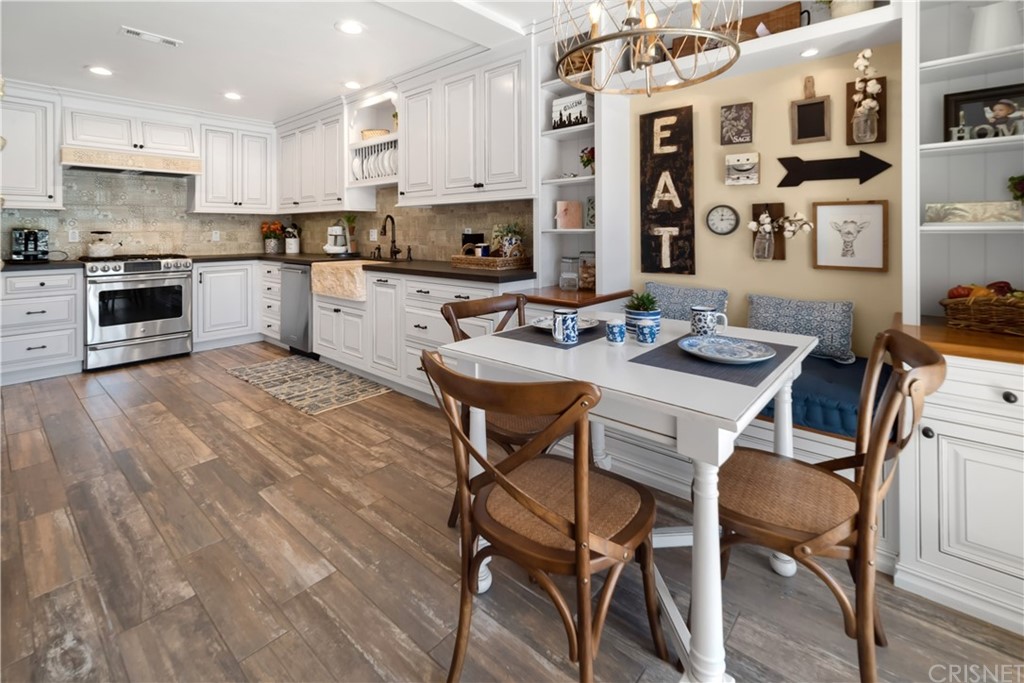 4716 Park Jacaranda Calabasas, CA 91302 - Photo 11 of 46