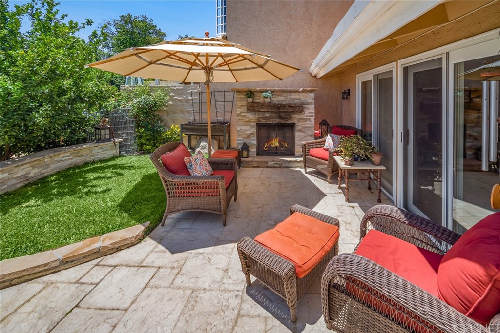 4716 Park Jacaranda Calabasas, CA 91302 - Photo 35 of 46