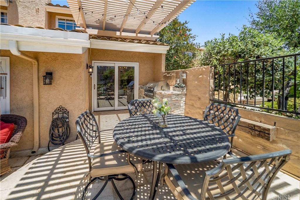 4716 Park Jacaranda Calabasas, CA 91302 - Photo 39 of 46