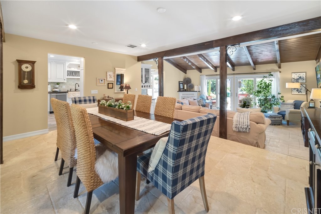 4716 Park Jacaranda Calabasas, CA 91302 - Photo 9 of 46