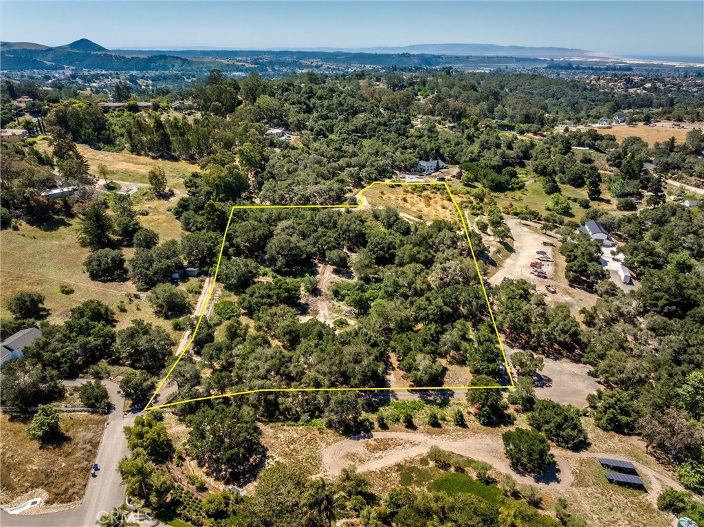 914 Red Rock Road Arroyo Grande, CA 93420 - Photo 3 of 10