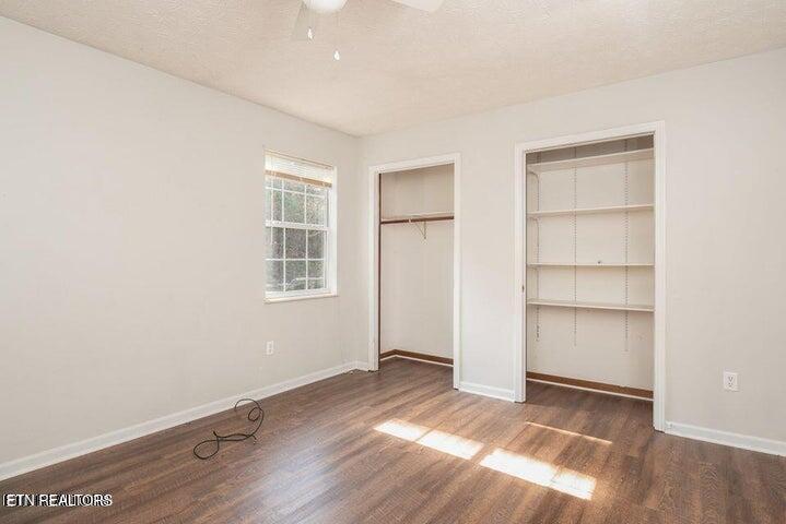 517 Bowman Bend Road Harriman, TN 37748 - Photo 9 of 11 20250617224944292824000000-o