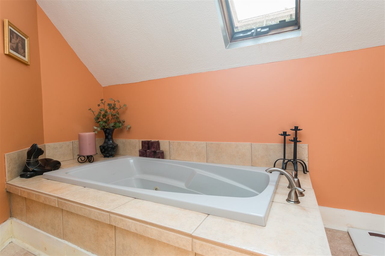 145 Logging Road York, ME 03902 - Photo 14 of 35 Gallery Image 14