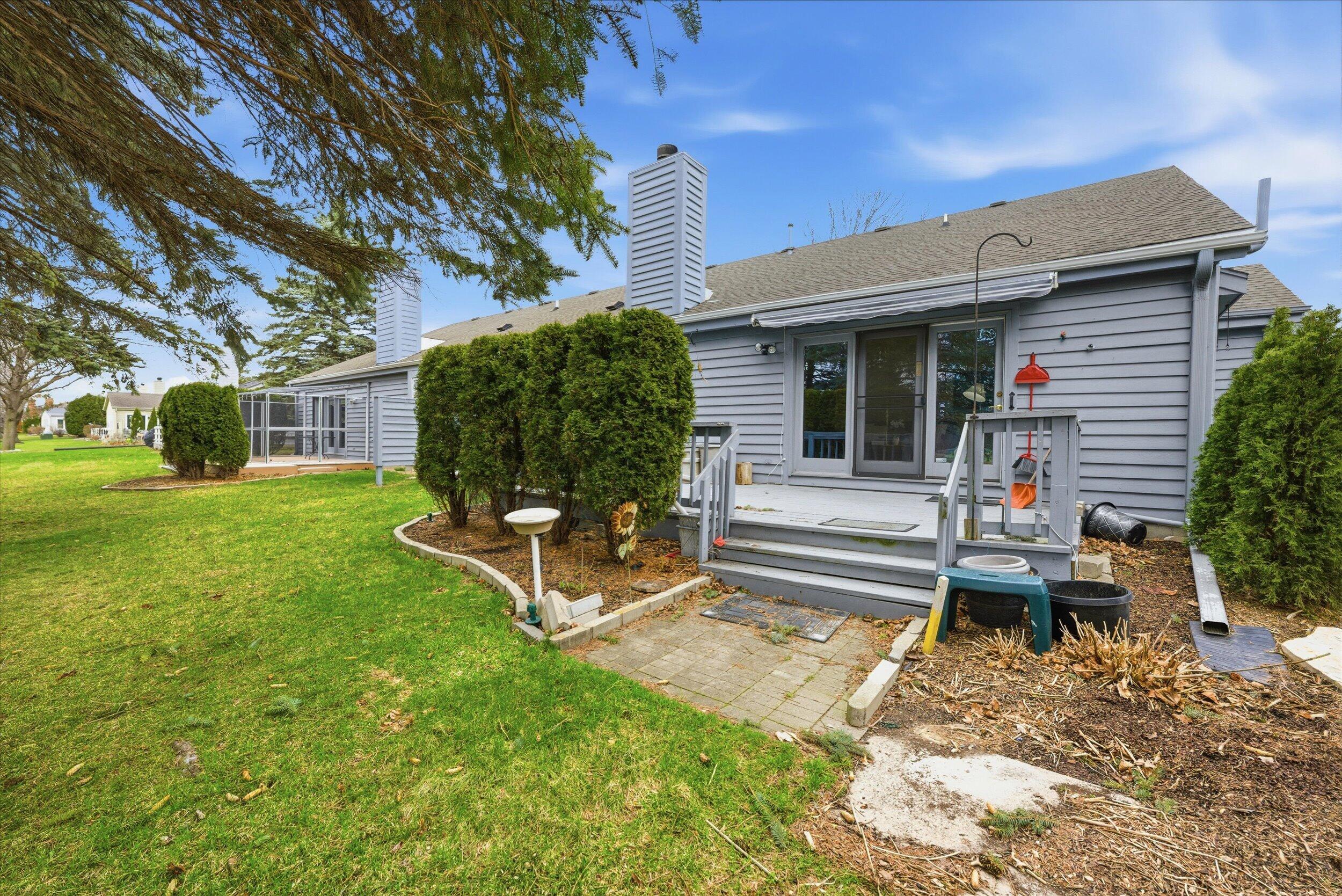 W178N9743 Riversbend Circle West Germantown, WI 53022 - Photo 29 of 40 Private Deck Space
