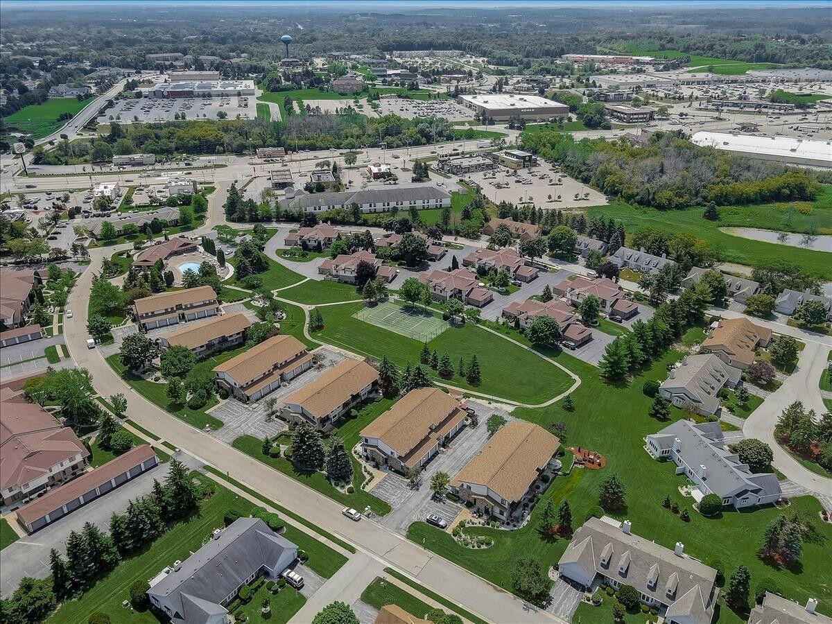 W178N9743 Riversbend Circle West Germantown, WI 53022 - Photo 32 of 40 Arial Community View