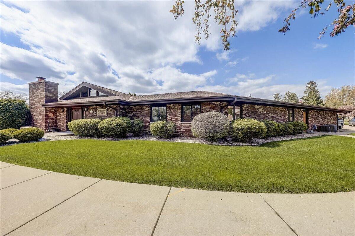 W178N9743 Riversbend Circle West Germantown, WI 53022 - Photo 33 of 42 Clubhouse