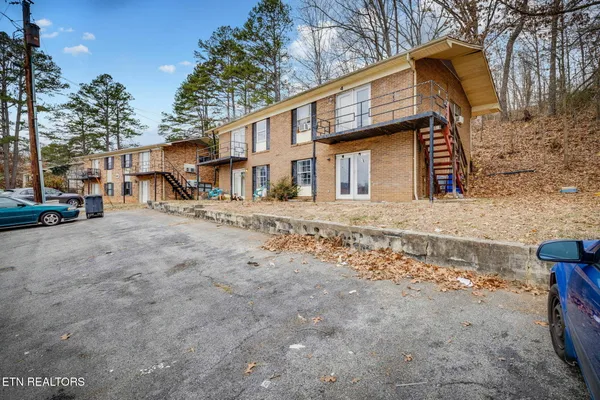 $1,595,000 | 908 Chadwick Drive, Kingsport, TN 37660
