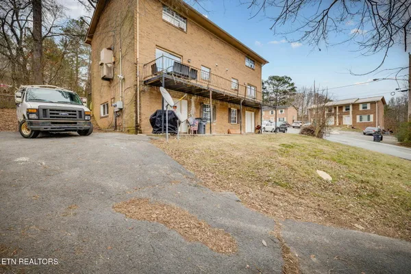 $1,595,000 | 908 Chadwick Drive, Kingsport, TN 37660