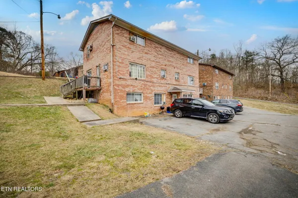 $1,595,000 | 908 Chadwick Drive, Kingsport, TN 37660