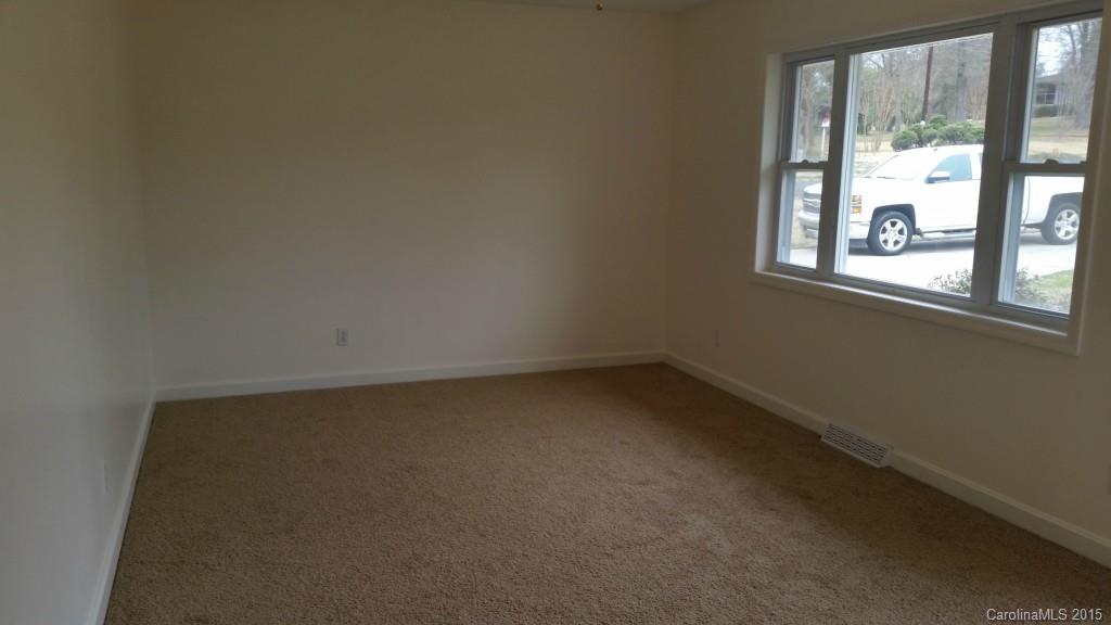 33 Kee Road Belmont, NC 28012 - Photo 8 of 20 Gallery Image 8