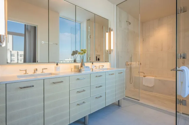 a view of roof with sitting area