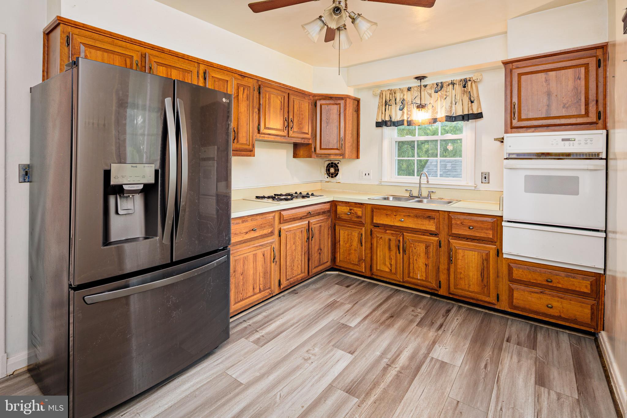1217 Longford Road Lutherville-Timonium, MD 21093 - Photo 3 of 29 Gallery Image 3