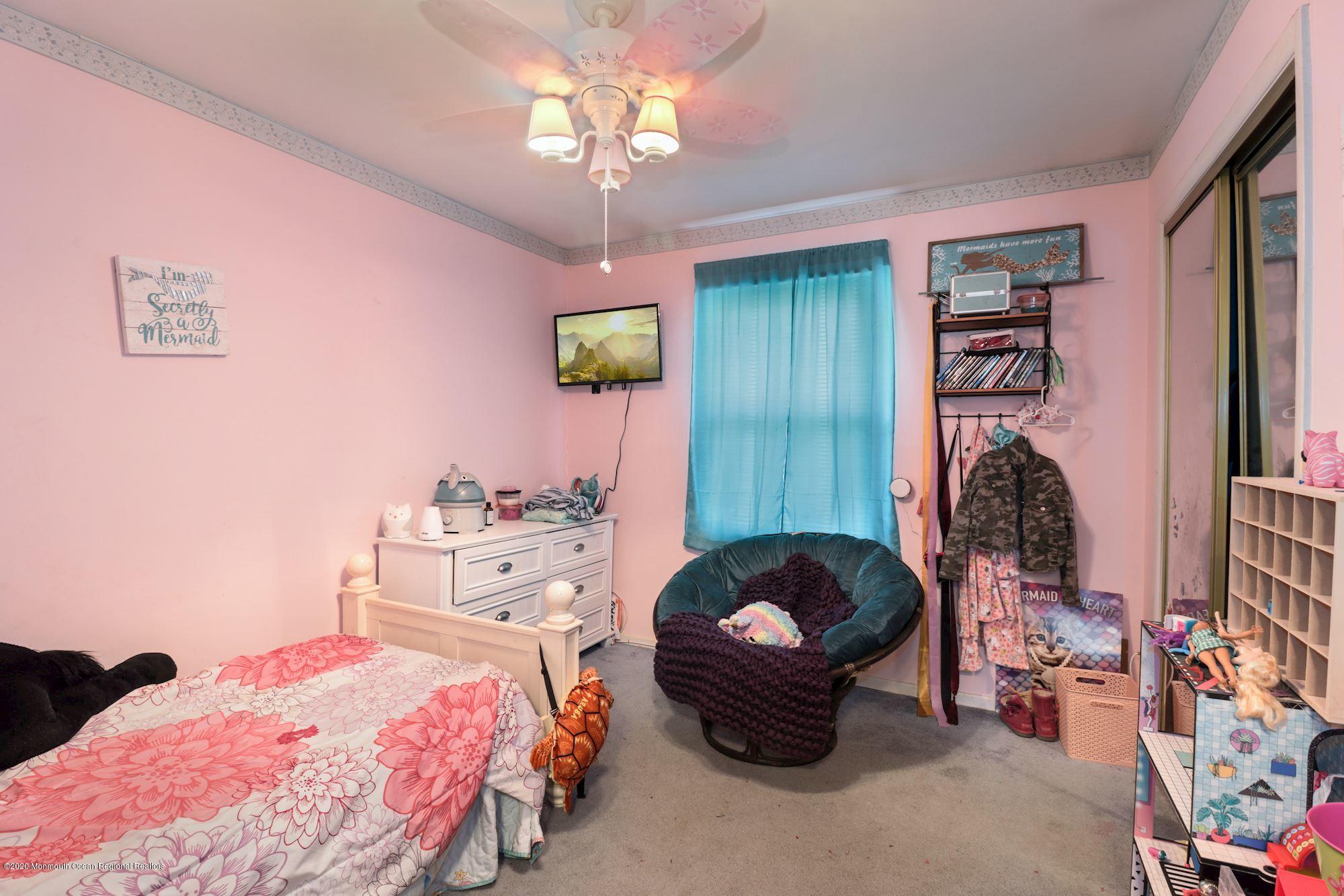 62 Newtons Corner Road Howell, NJ 07731 - Photo 12 of 19 017_62_Newtons_Corner_Rd_312423_581610