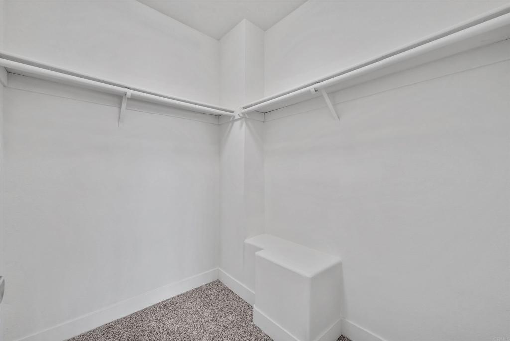 547 North Fillmore Avenue Rialto, CA 92376 - Photo 18 of 30 a small space with a shower