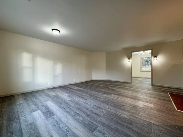 $1,295 | 1820 Tunnel Boulevard, Chattanooga, TN 37406