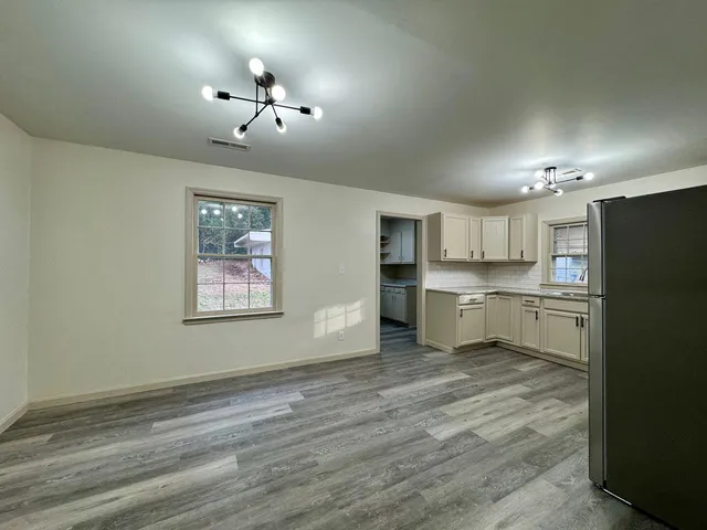 $1,295 | 1820 Tunnel Boulevard, Chattanooga, TN 37406