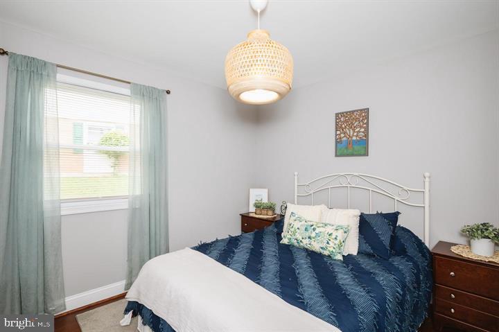 814 Foxwell Road Joppa, MD 21085 - Photo 13 of 23 a living room with furniture and a window