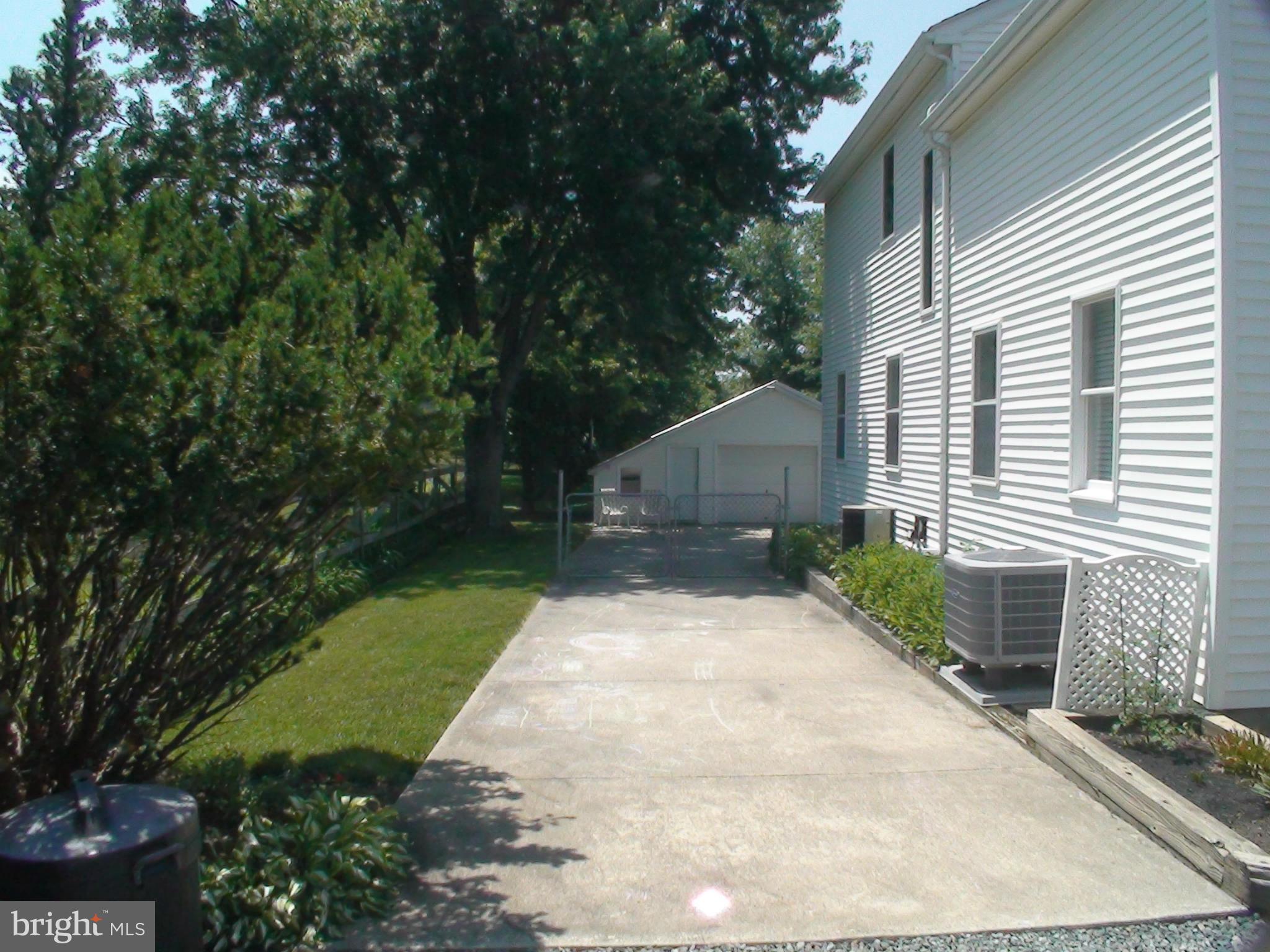 2115 Spencerville Road Spencerville, MD 20868 - Photo 27 of 30 Exterior (General)
