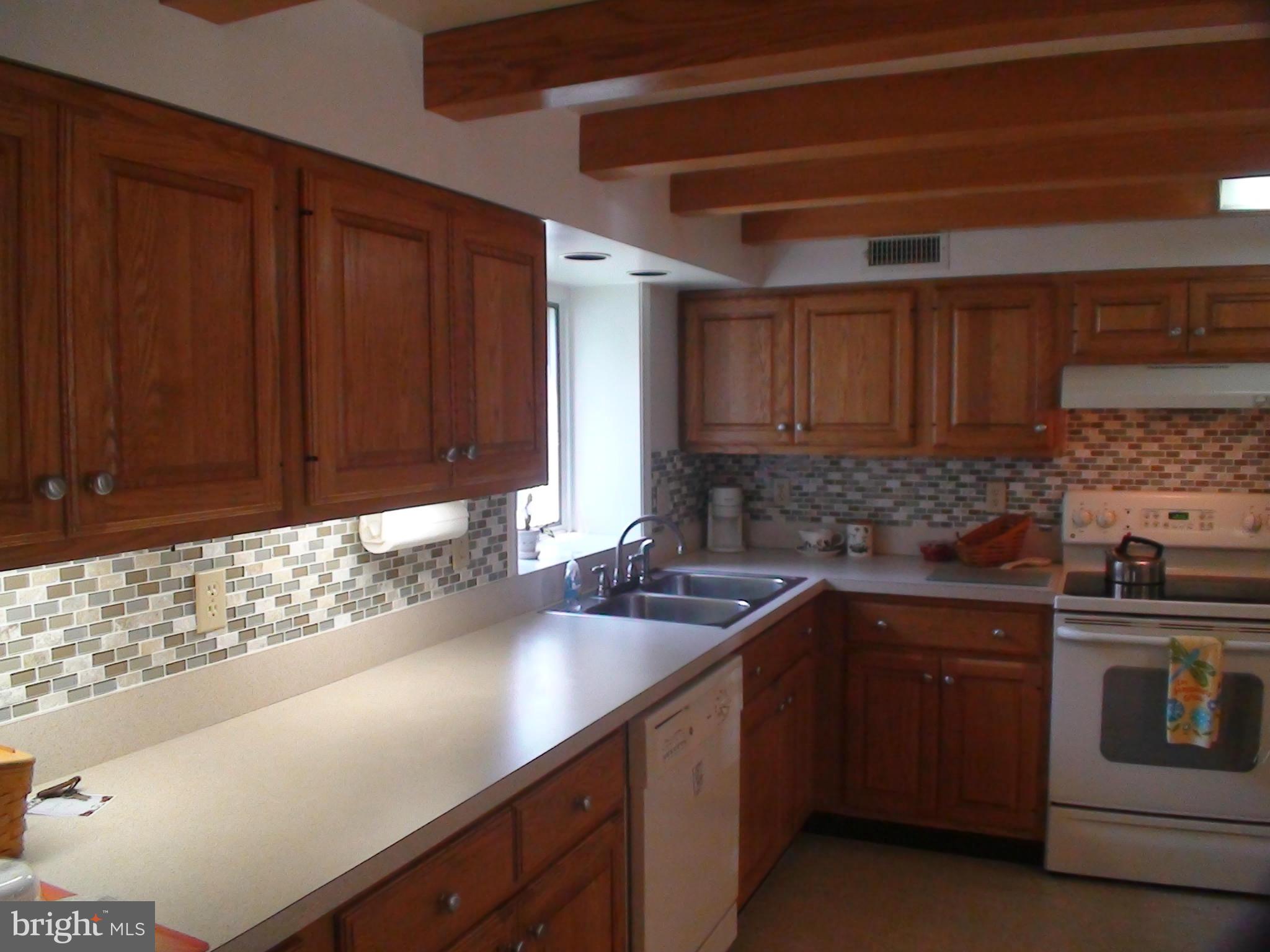 2115 Spencerville Road Spencerville, MD 20868 - Photo 5 of 30 Kitchen