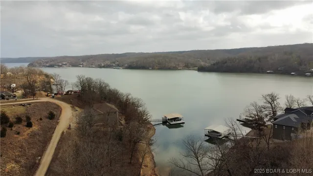 $149,900 | 6-7 Lexi Lane, Edwards, MO 65326