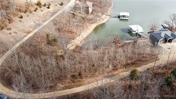 $149,900 | 6-7 Lexi Lane, Edwards, MO 65326
