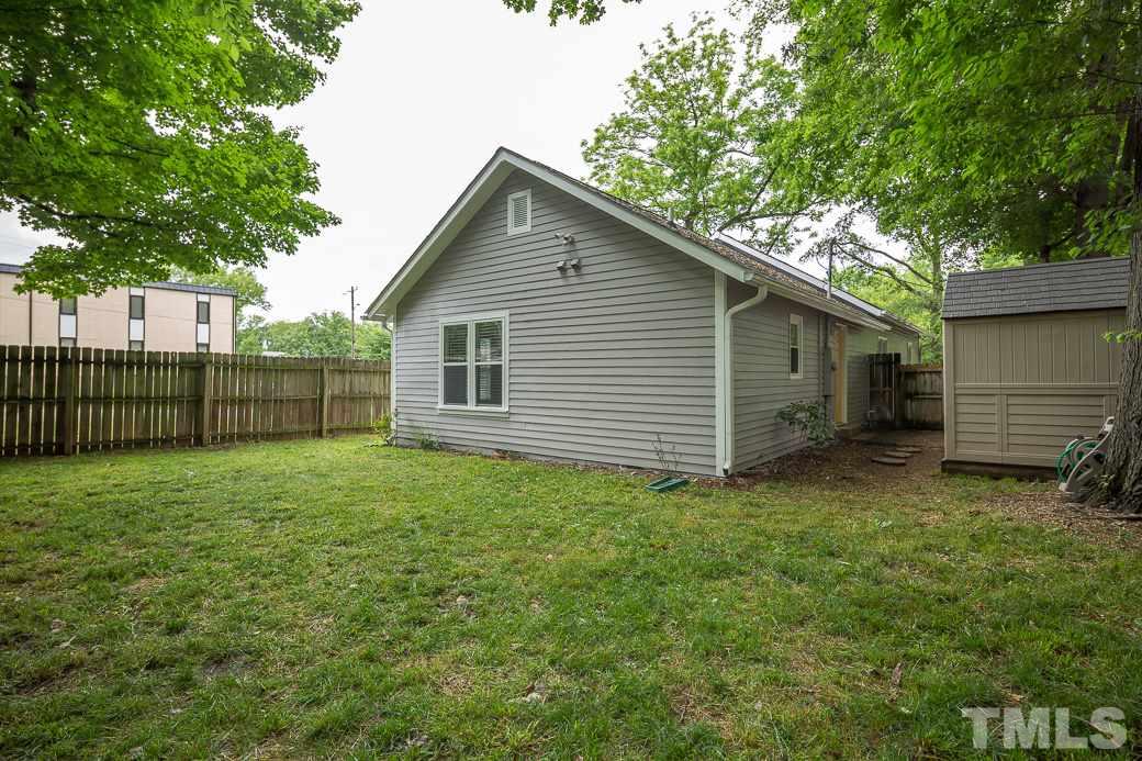 904 East Edenton Street Raleigh, NC 27601 - Photo 10 of 11 a view of a backyard with a garden