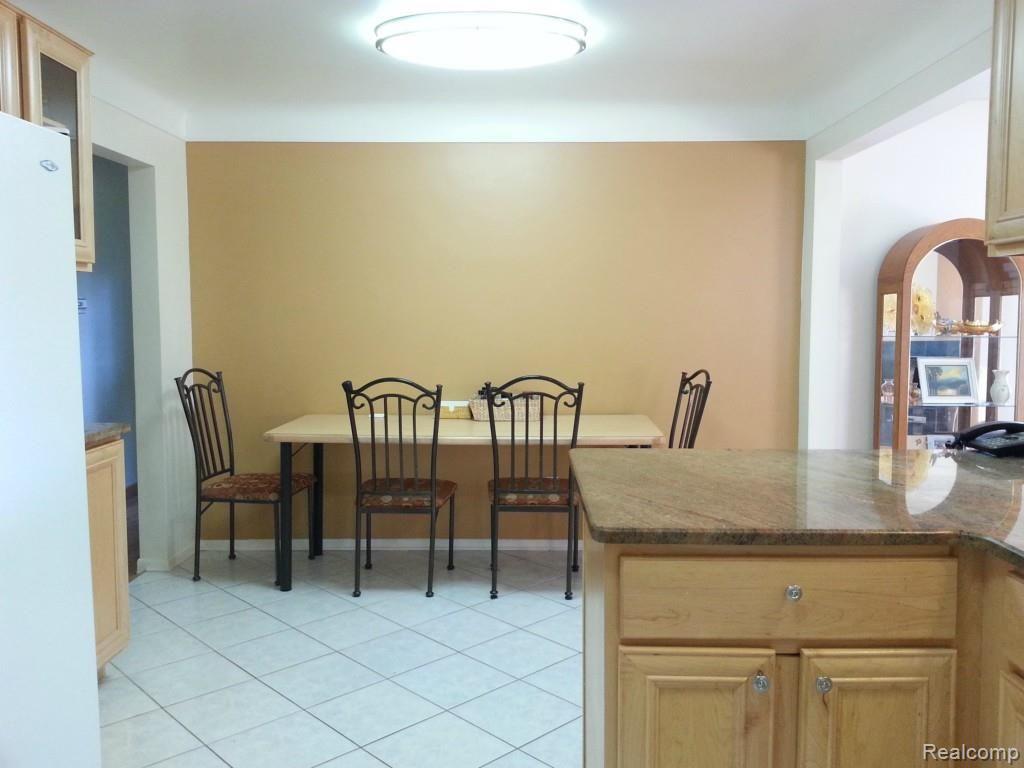 33293 Mulvey Road Fraser, MI 48026 - Photo 16 of 29 20140601_165108.jpg