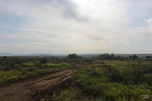 $325,000 | Tbd Tbd Sage Creek Road, Midvale, ID 83645