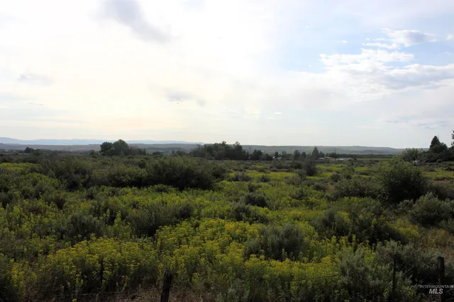 $325,000 | Tbd Tbd Sage Creek Road, Midvale, ID 83645