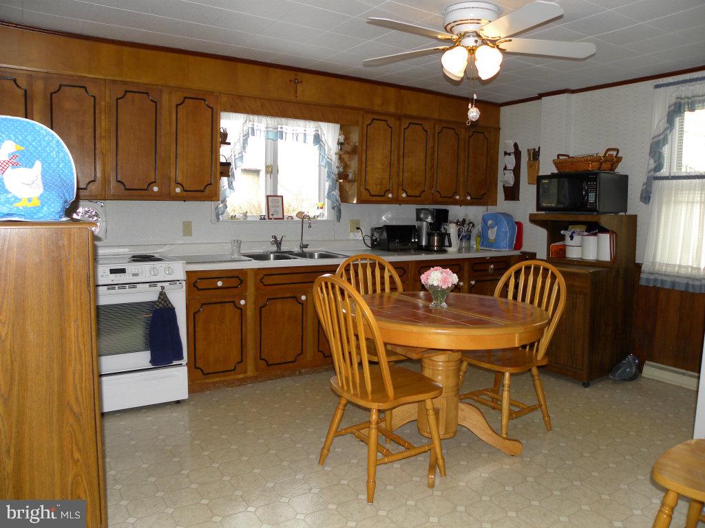 1316 Church Street Lititz, PA 17543 - Photo 8 of 19