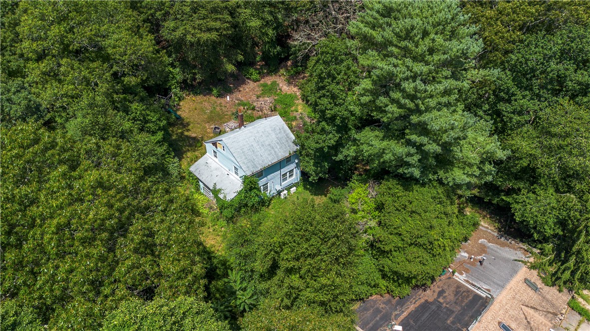 5259 Old Post Road Charlestown, RI 02813 - Photo 6 of 13