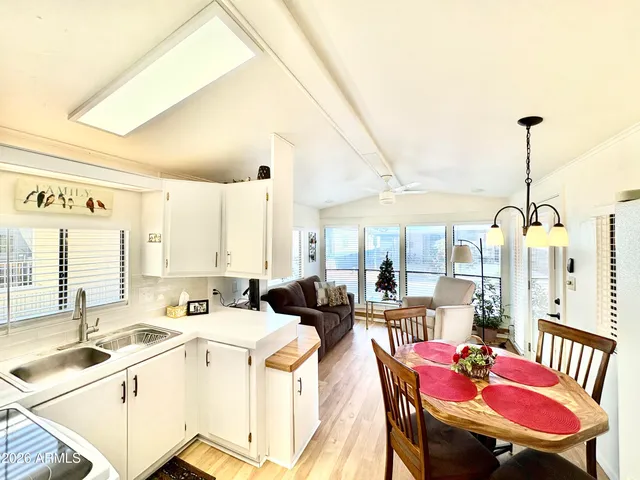 $249,900 | 111 South Greenfield Road, Unit 589, Mesa, AZ 85206