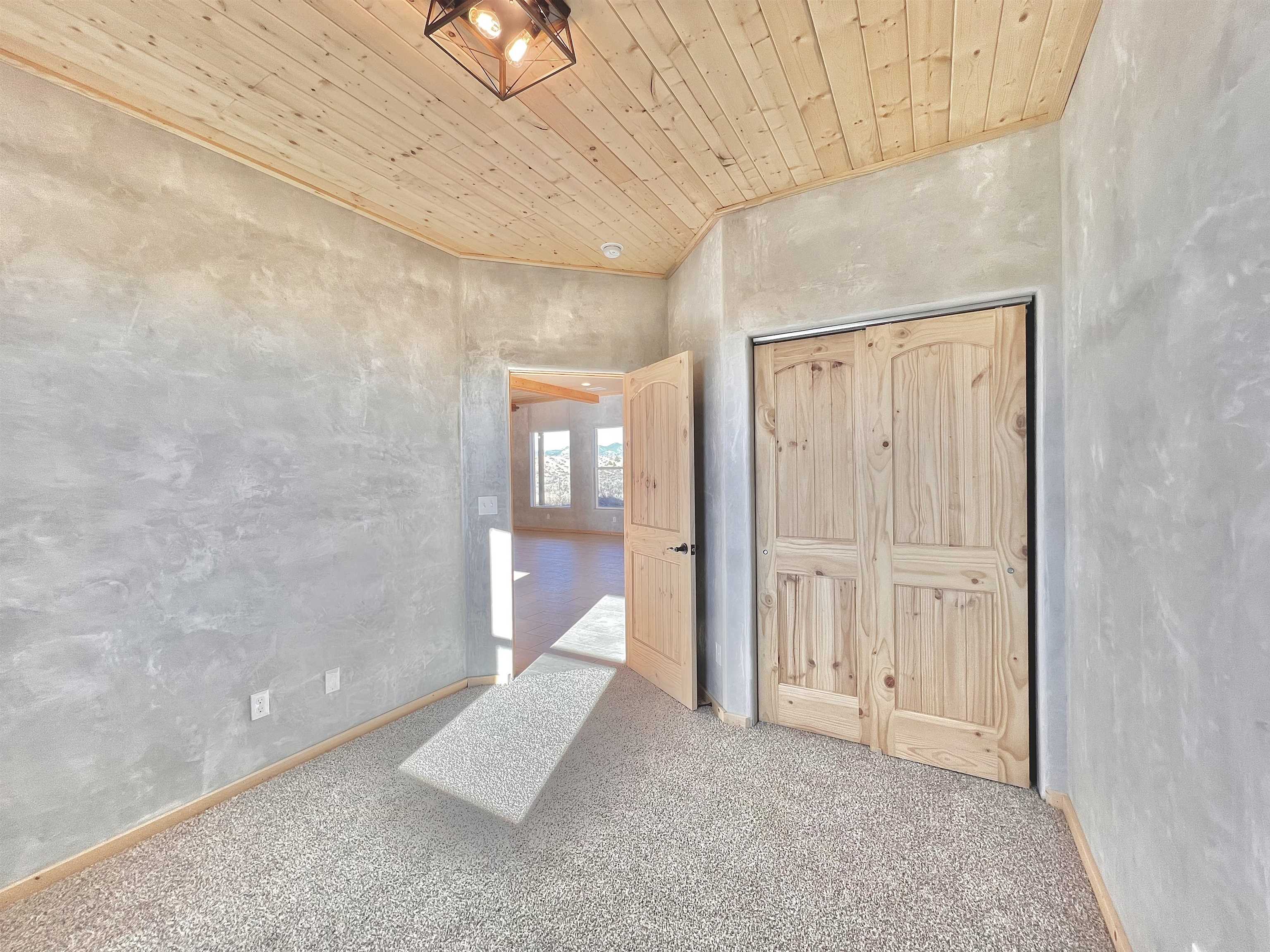 10 Colty Road Ranchos de Taos, NM 87557 - Photo 8 of 50 Gallery Image 8