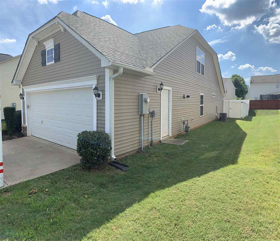 317 Lansdowne Street Duncan, SC 29334 - Photo 2 of 28 Gallery Image 2