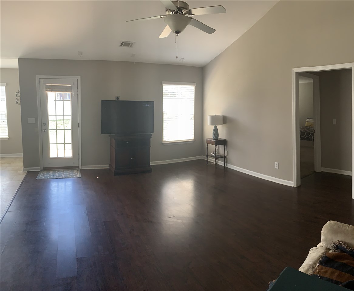 317 Lansdowne Street Duncan, SC 29334 - Photo 8 of 28 Gallery Image 8