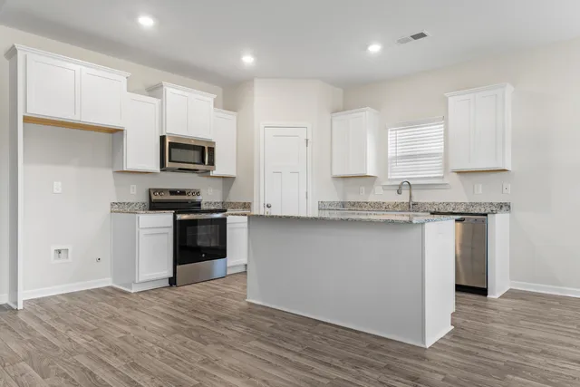 $273,900 | 167 Willow Bay Drive, Orangeburg, SC 29118