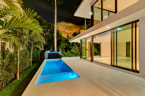 $8,274,950 | 2130 South Miami Avenue, Miami, FL 33129