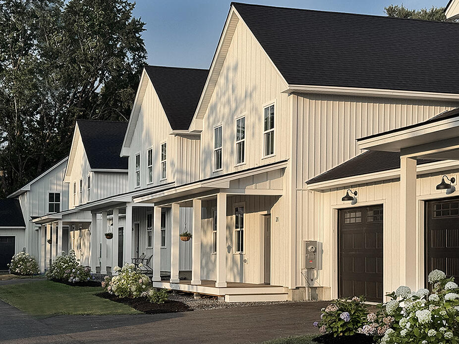 17 Magnolia Lane, Unit 17 Gardiner, ME 04345 - Photo 1 of 22 17 Magnolia