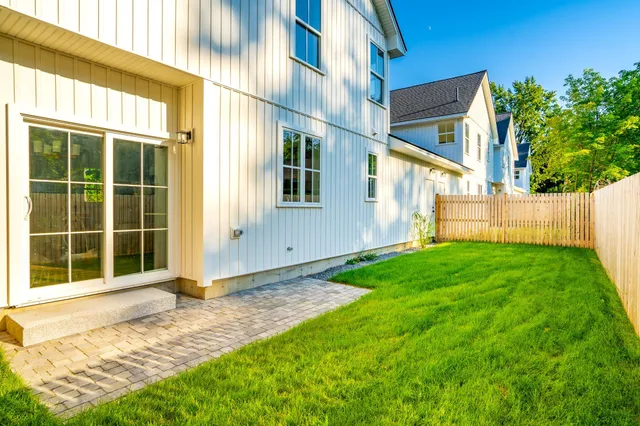 $450,000 | 17 Magnolia Lane, Unit 17, Gardiner, ME 04345