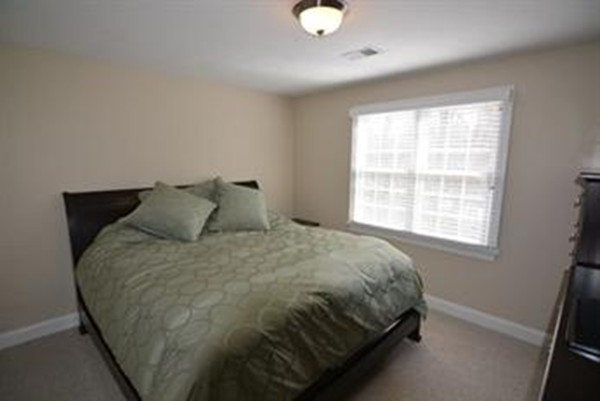 6 Mendon Road Sutton, MA 01590 - Photo 20 of 22