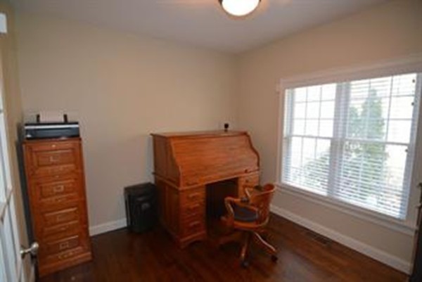 6 Mendon Road Sutton, MA 01590 - Photo 21 of 22