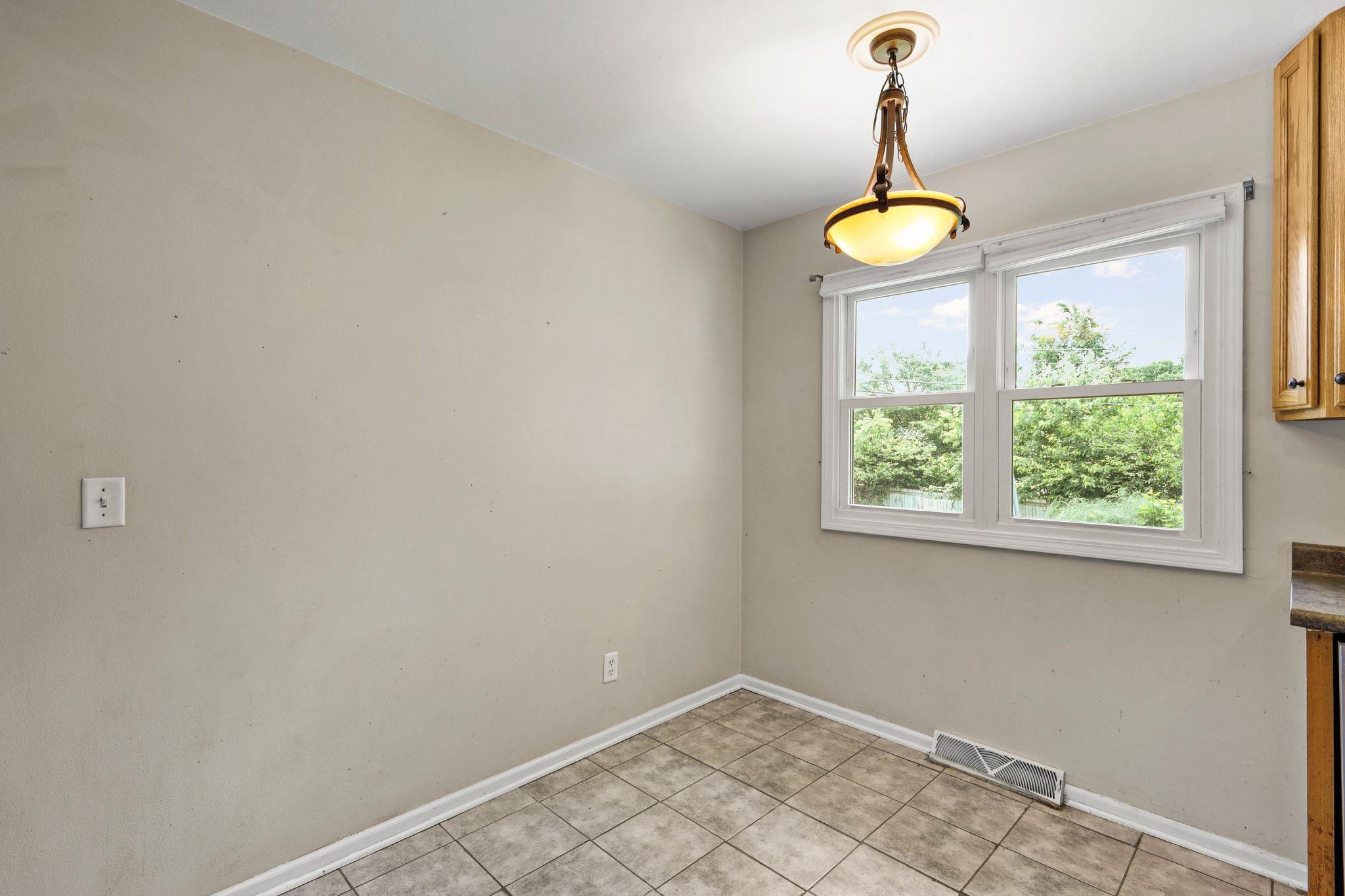 1417 Wyoming Way Madison, WI 53704 - Photo 13 of 37