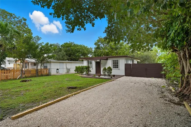$369,900 | 409 North 61st Terrace, Hollywood, FL 33024